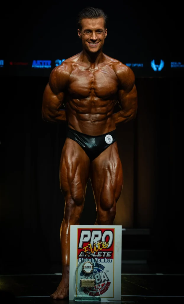 Classic Physique Wettkampfbild von Alexander Krump